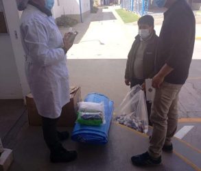 Entrega-de-material-de-donacion-a-la-actividad-Campana-de-Limpieza-Binacional-Bolivia-–Peru-